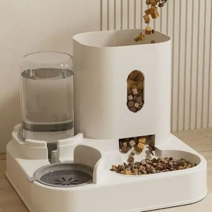 Distributeur croquette chat
